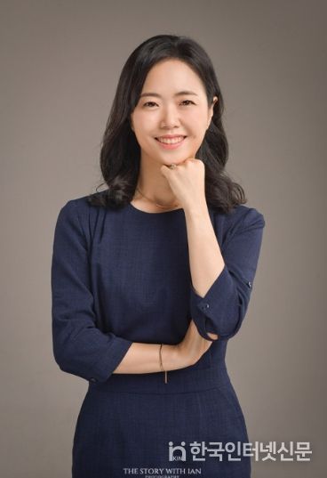 사진: 저자 김령아 작가