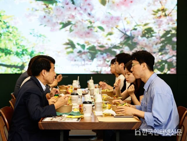 송파구청-노조, 노조 사무실 재단장…열린 공간으로!