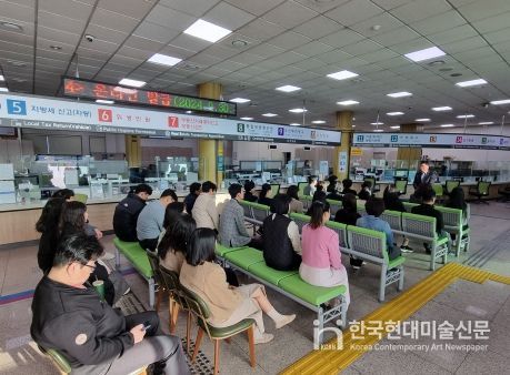 남원시 경제농정국장과 함께 하는 친절교육 “친절은 마음에서 우러나온 습관입니다”
