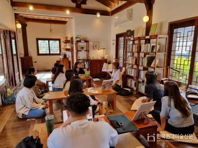 오늘보다 내일이 더 기대되는 전주 도서관 여행