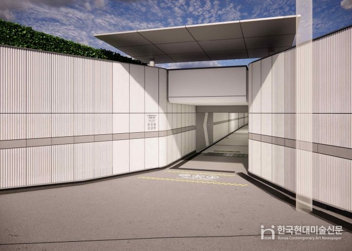 수색역 지하보도 보행공간 개선(보행자 안전을 위해 진입부에 캐노피를 설치하고 오토바이 및 이륜자동차 통행 금지 표시를 추가했다)