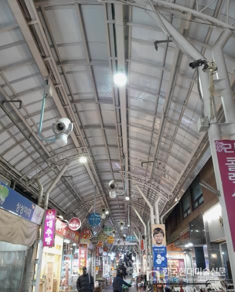 LED 조명 설치한 남부골목시장