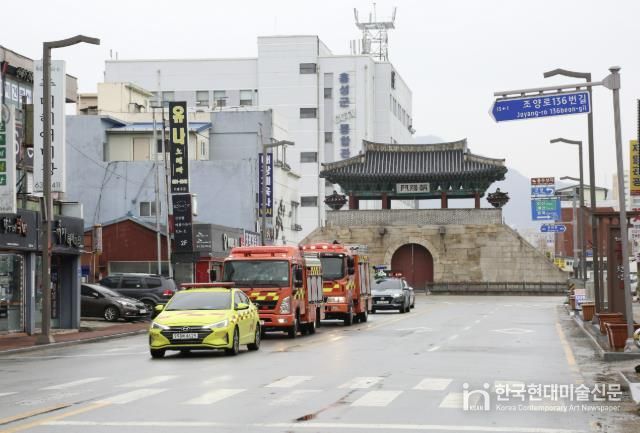 홍성소방서, 유관기관 합동 ‘소방차 길 터주기’ 훈련 실시