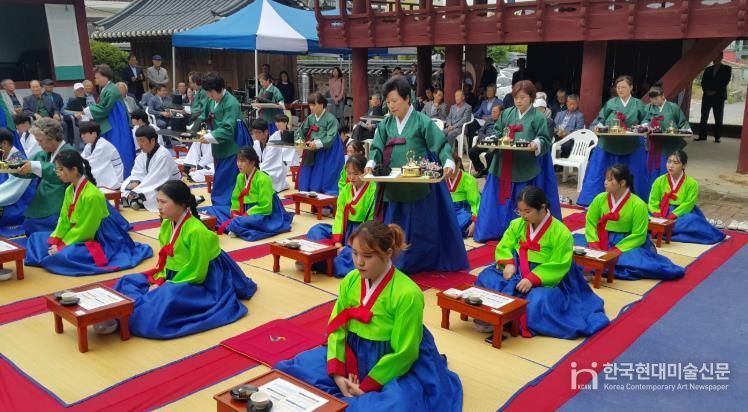 영월군 전통을 잇는 성인의 첫걸음, 제10회 성년례 개최