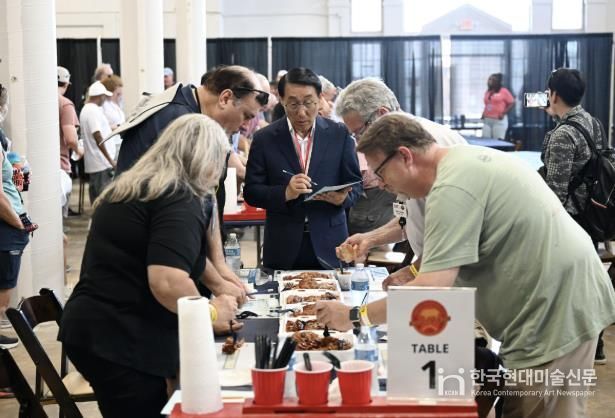 미국에서 연이은 최초 역사를 쓴 홍성 ‘눈길’