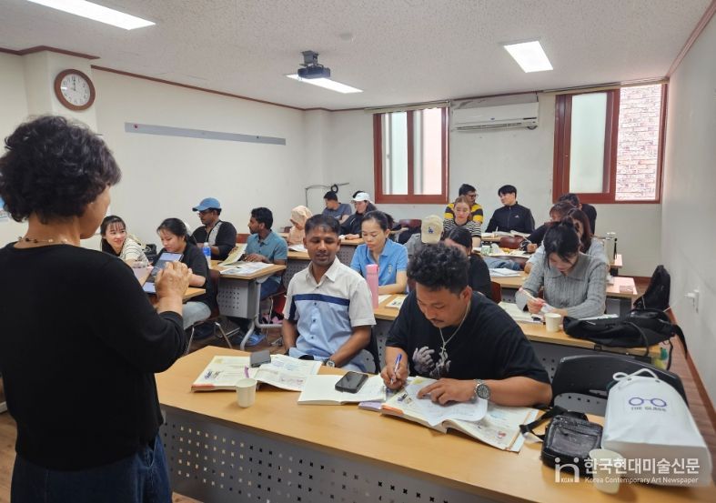 사회통합프로그램 3단계 수료자 17명, 4단계 과정 본격