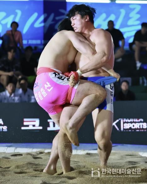 차민수(영암군민속씨름단), 이국희(양평군청) 경기시진