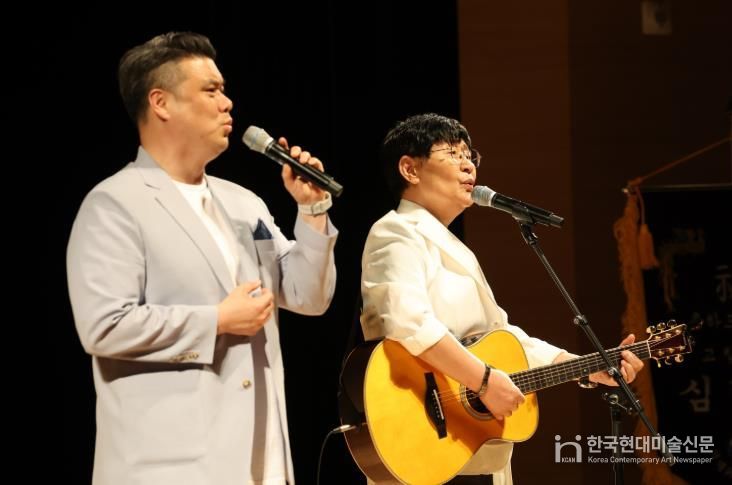 군민행복 고창포럼(가수 윤형주, 성악가 전병곤).