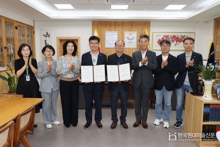 충북교육청, 청주공예비엔날레 조직위원회와 업무협약으로‘세상짓기’주제에 공감