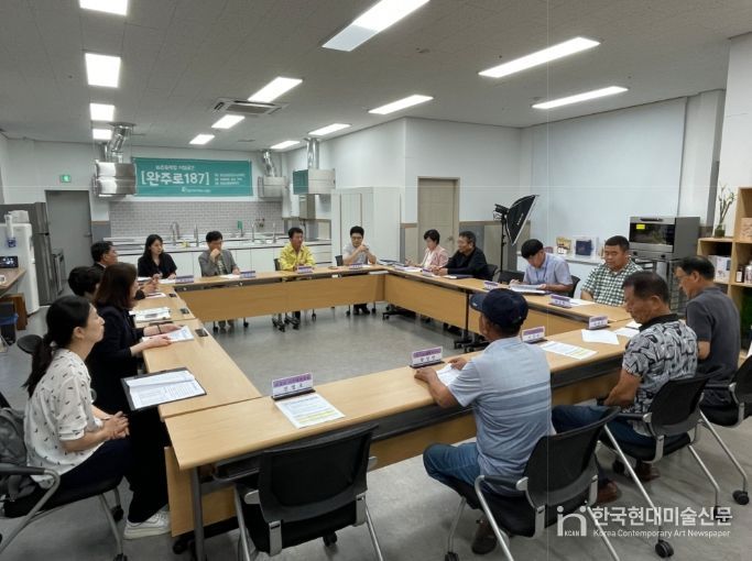 권요안 의원, 완주군 시설상추 연작피해 현장 간담회 개최