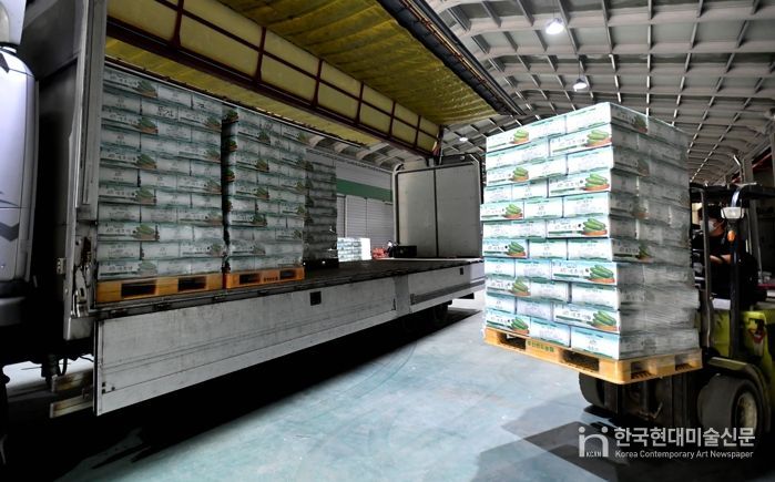 출하 중인 화천산 농산물