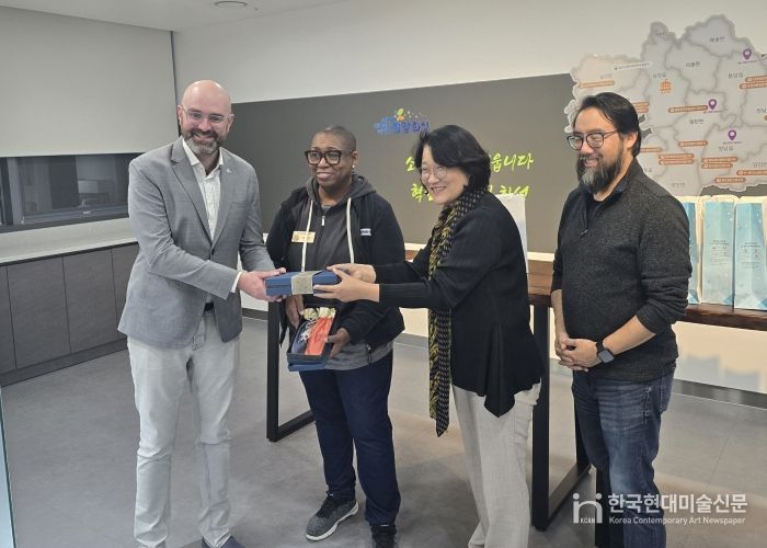 신미숙 의원, 美조지아주 경제사절단 만나…경기도 우수 소공인 제품 사례 공유