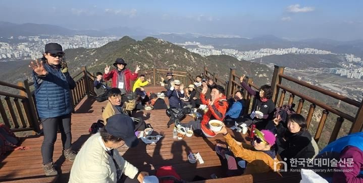 의정부시, 수락산 기차바위 전망대 및 쉼터 조성 완료…시민에 전면 개방