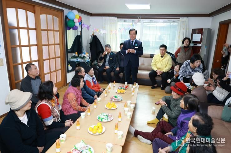 신기마을 어르신 작은도서관 차담회