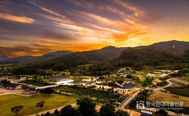 의암 류인석 기념관 전경