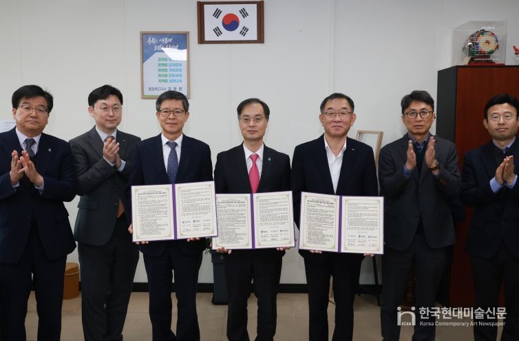 충북 중소기업 지원사업 데이터 서비스 활용 업무협약