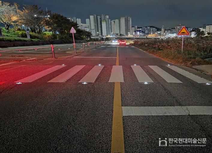 더 안전해진 무심천! 청주시, 도심구간에 도로표지병 설치 완료