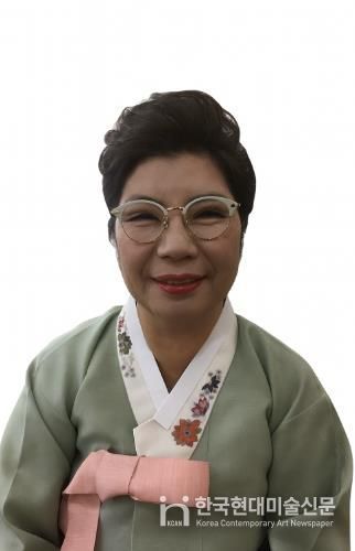 양양군 전흥자 천연염색 개인전 식물의 언어, 색의 기억