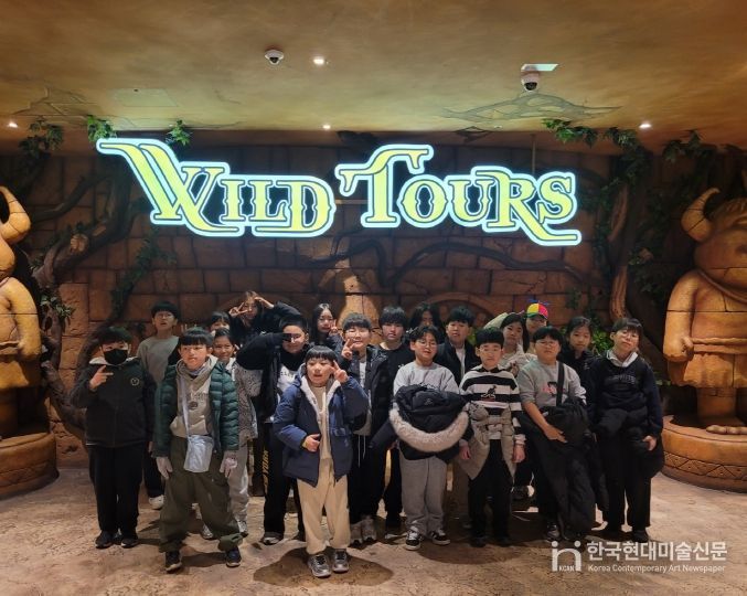 눈꽃과 함께 즐기는 크리스마스 ‘롯데월드’체험