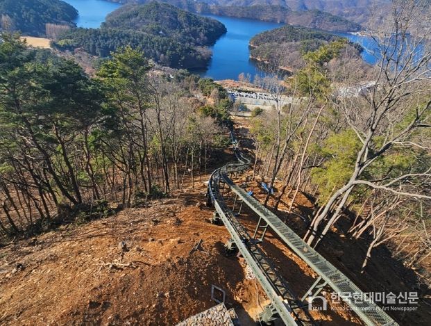 지주 및 레일 설치(25.12.28. 완료)