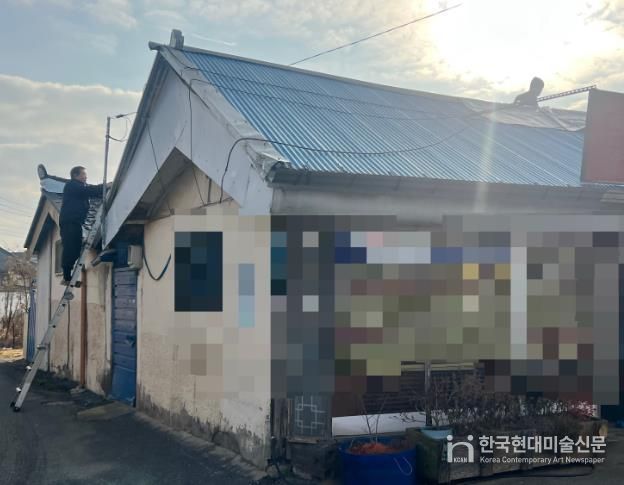 김제시 만경읍 복지기동대, 취약가구 지붕 누수 긴급 지원
