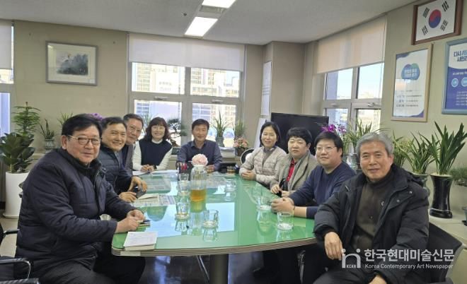 부천시는 지난 13일 관내 재개발·재건축사업을 이끄는 조합장 및 추진위원장을 초청해 간담회를 열었다.