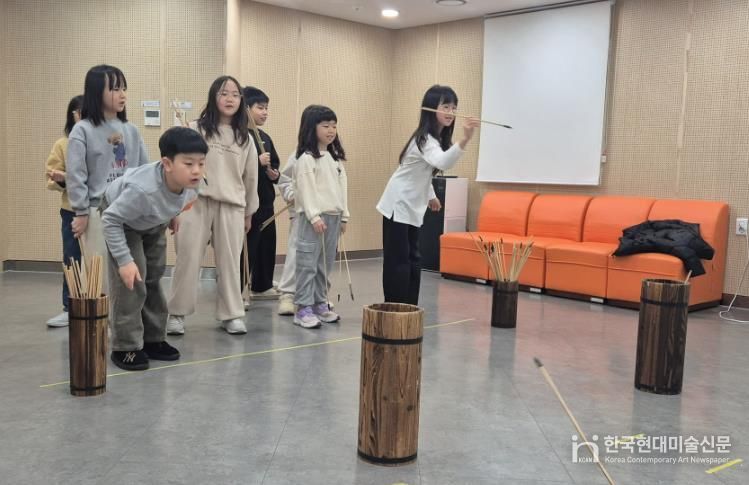 영동교육도서관-북(BOOK)돋움 독서문화 행사 '북적북적 설맞이 한마당' 사진