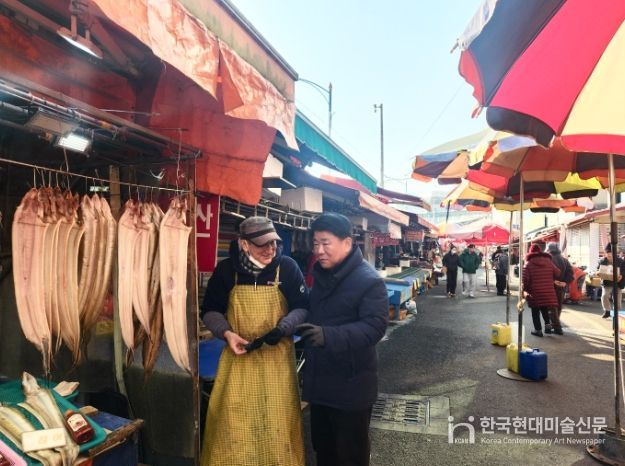 부산 서구, 설 앞두고 전통시장 방문하여 현장 소통과 명절 온기 전해