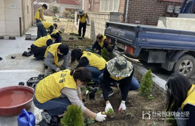수원시 장안구 새마을지도자영화동협의회, ‘별무리 손바닥 정원’봄맞이 새 단장