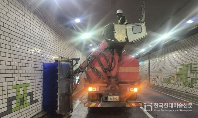 수원시 영통구, 매여울지하차도 등 주요 지하차도 봄맞이 세척 실시