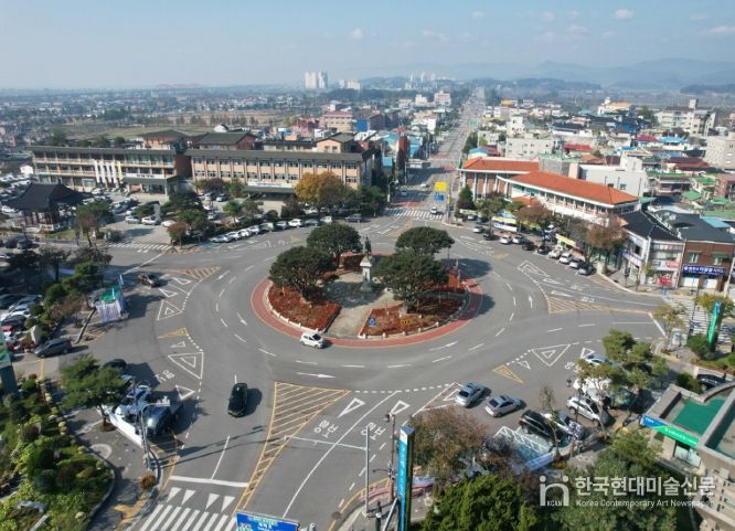 : 부여군청 전경