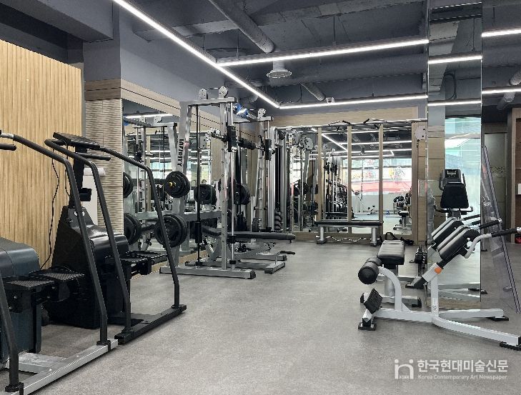 어르신 전용 헬스장 사당점 내부 모습