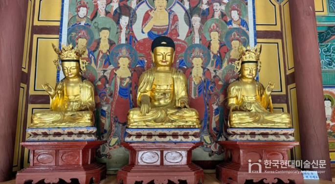 임실 신흥사 ‘목조석가여래삼존불 및 대좌’ 도 유형문화유산 최종 지정